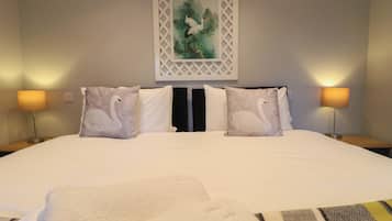 Cottage | 1 bedroom, individually decorated, individually furnished