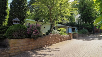 Cottage | Property grounds