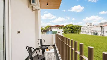 Tempat makan outdoor