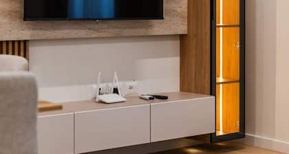 A&H Azure Apartaments | 2BR by PikHost