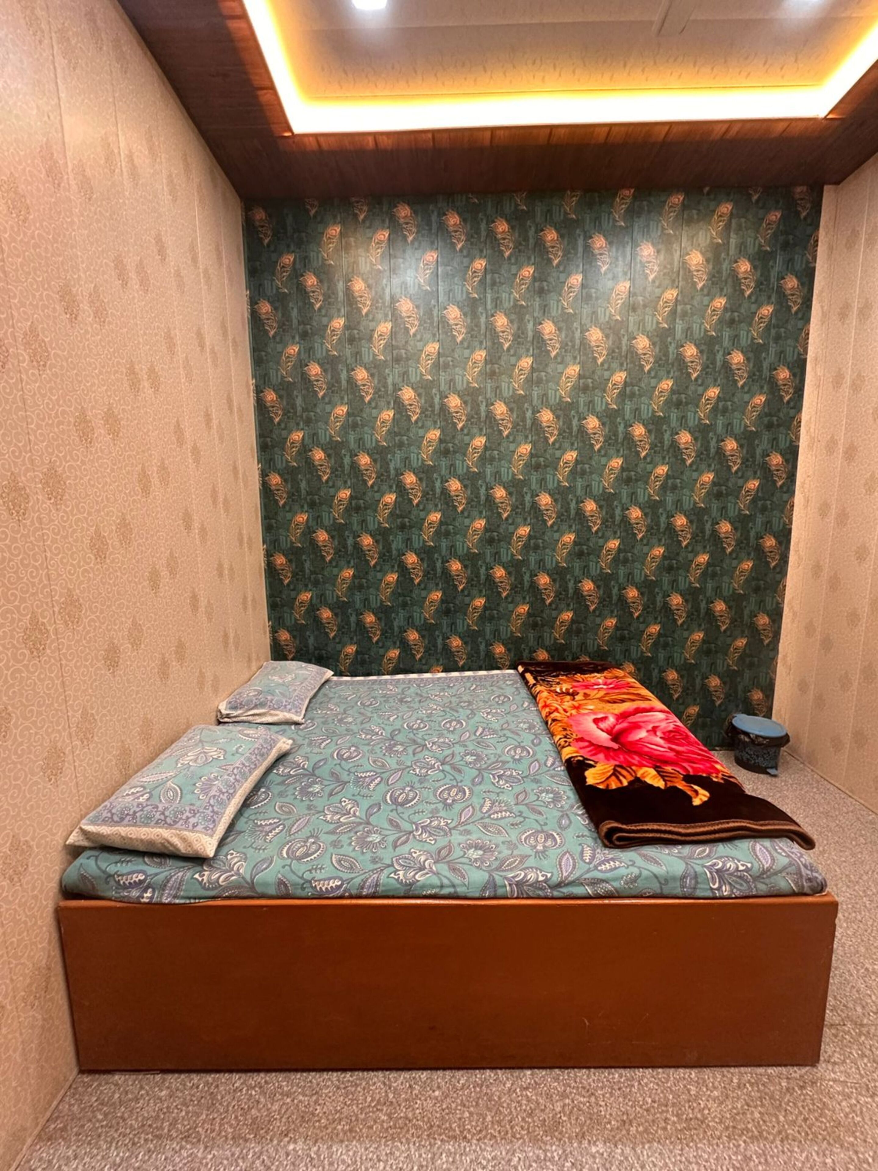 Standardzimmer | Kostenloses WLAN, Bettwäsche