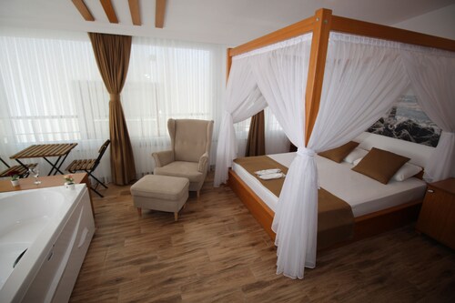 Queen Otel