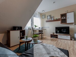 Living area - Vrbo Property (Hooksiel)