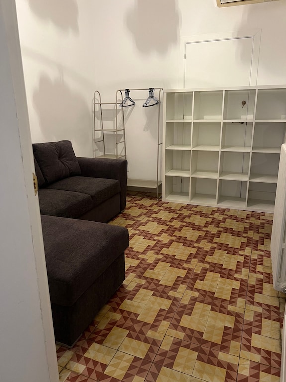 La Divina: Apartment With Balcony In The Heart Of Figueres - Figueres