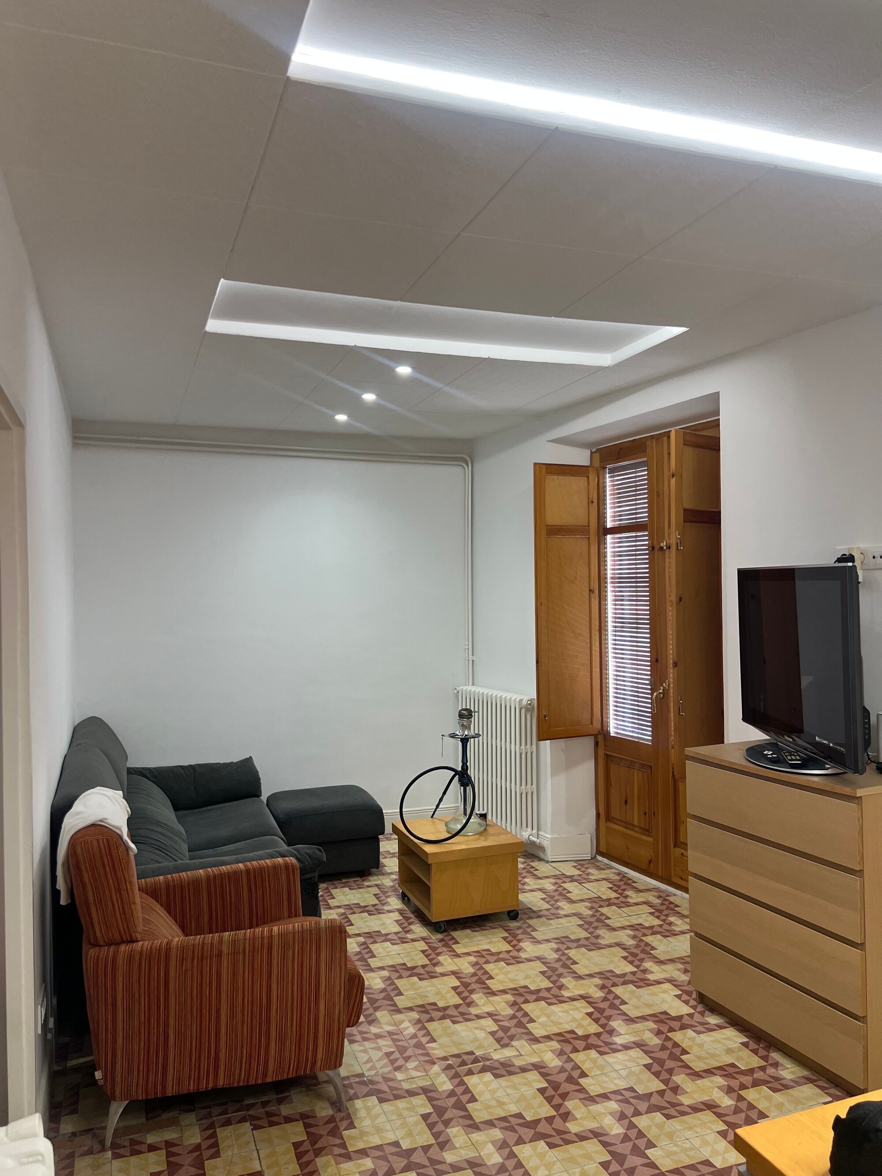 Fernseher, DVD-Player, Stereoanlage