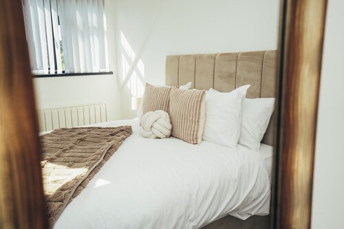 Queensferry Collection - Residence 7