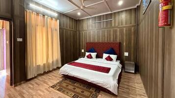 Desk, bed sheets