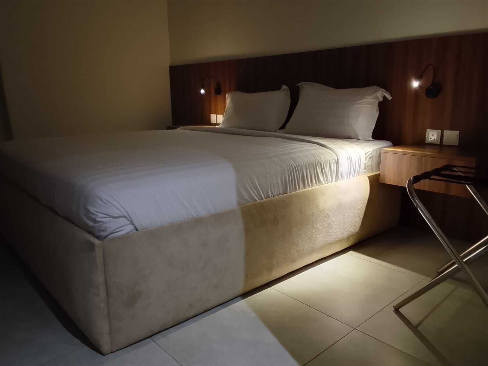 Standard Double Room | Desk, laptop workspace, blackout curtains, soundproofing