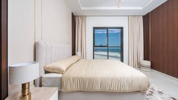 In-room safe, iron/ironing board, free WiFi, bed sheets