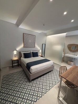 Quarto casal | Cofres nos quartos, escrivaninha, Wi-Fi de cortesia