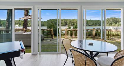 Pines on Finney Creek | Peaceful waterfront serenity!