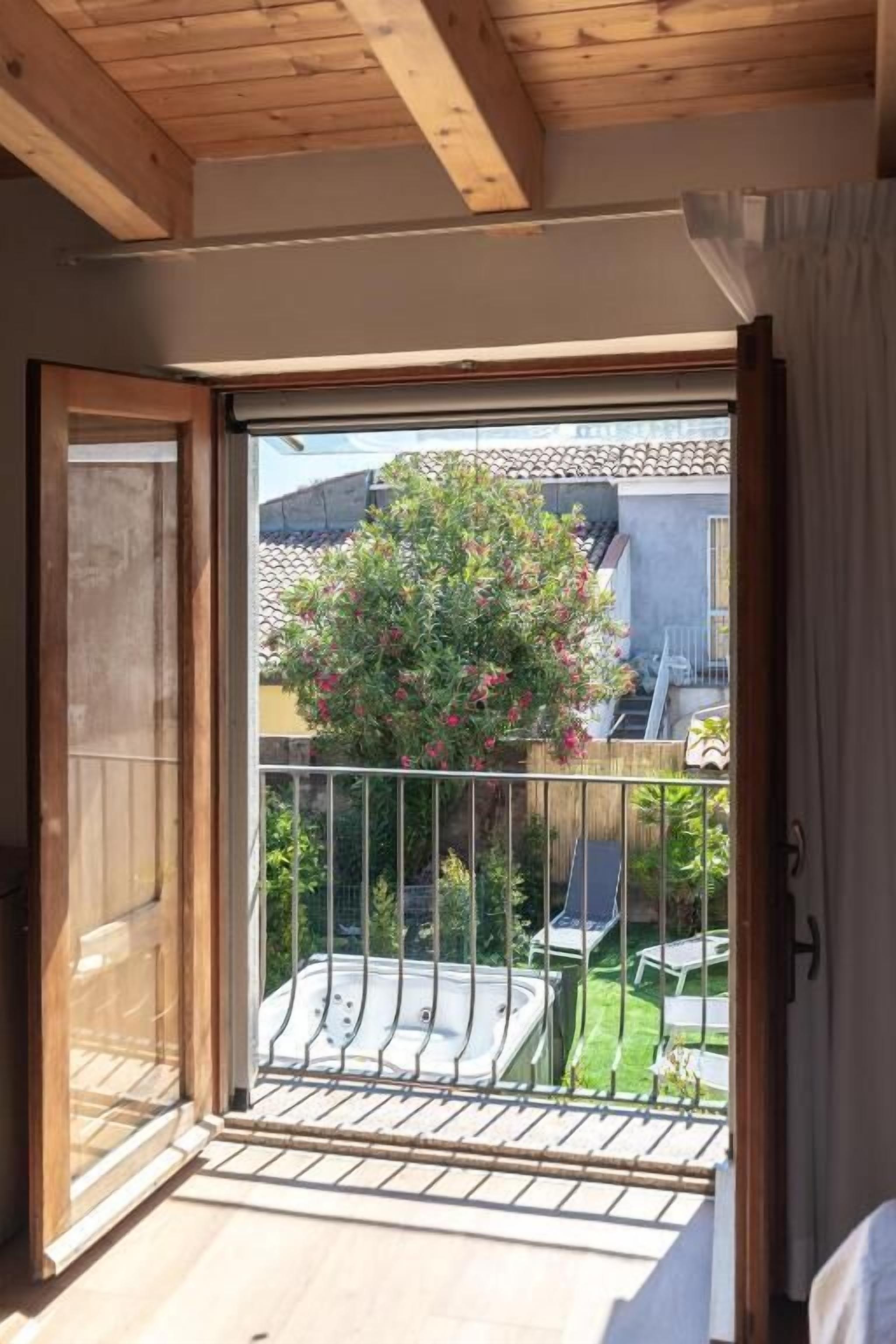 Superior Double Room, Garden View | Interior