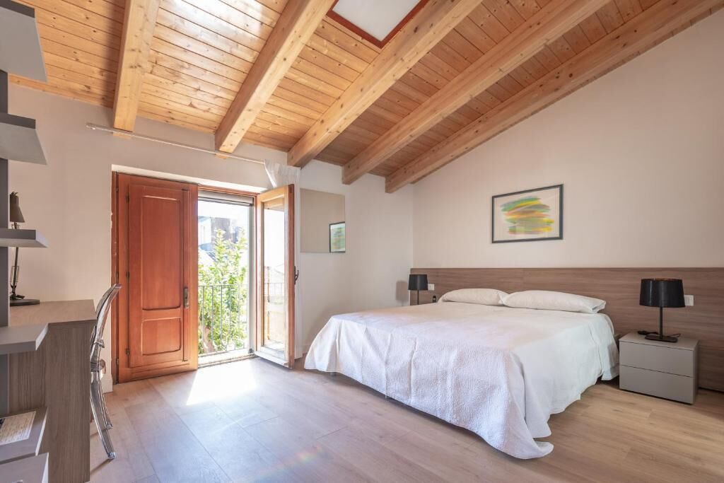 Superior Double Room, Garden View | In-room safe, desk, soundproofing, iron/ironing board