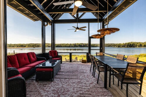 Sip Happen's at Nonnas at Water's Edge