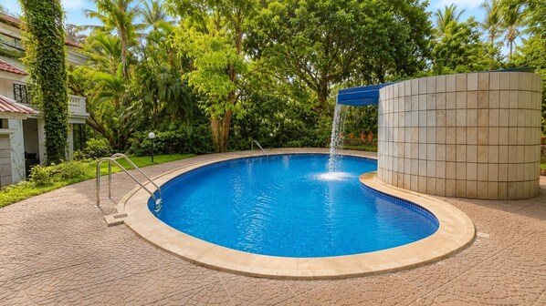 Pool - Arika Goa (Neturlim)