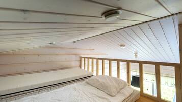 Comfort Apartment, 3 Bedrooms, Sauna | Desk, laptop workspace, blackout drapes, iron/ironing board