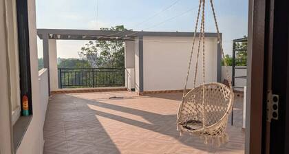 Penthouse, Lakeview, AirportRoad