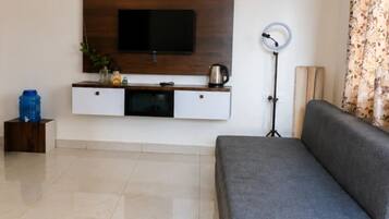 TV, books