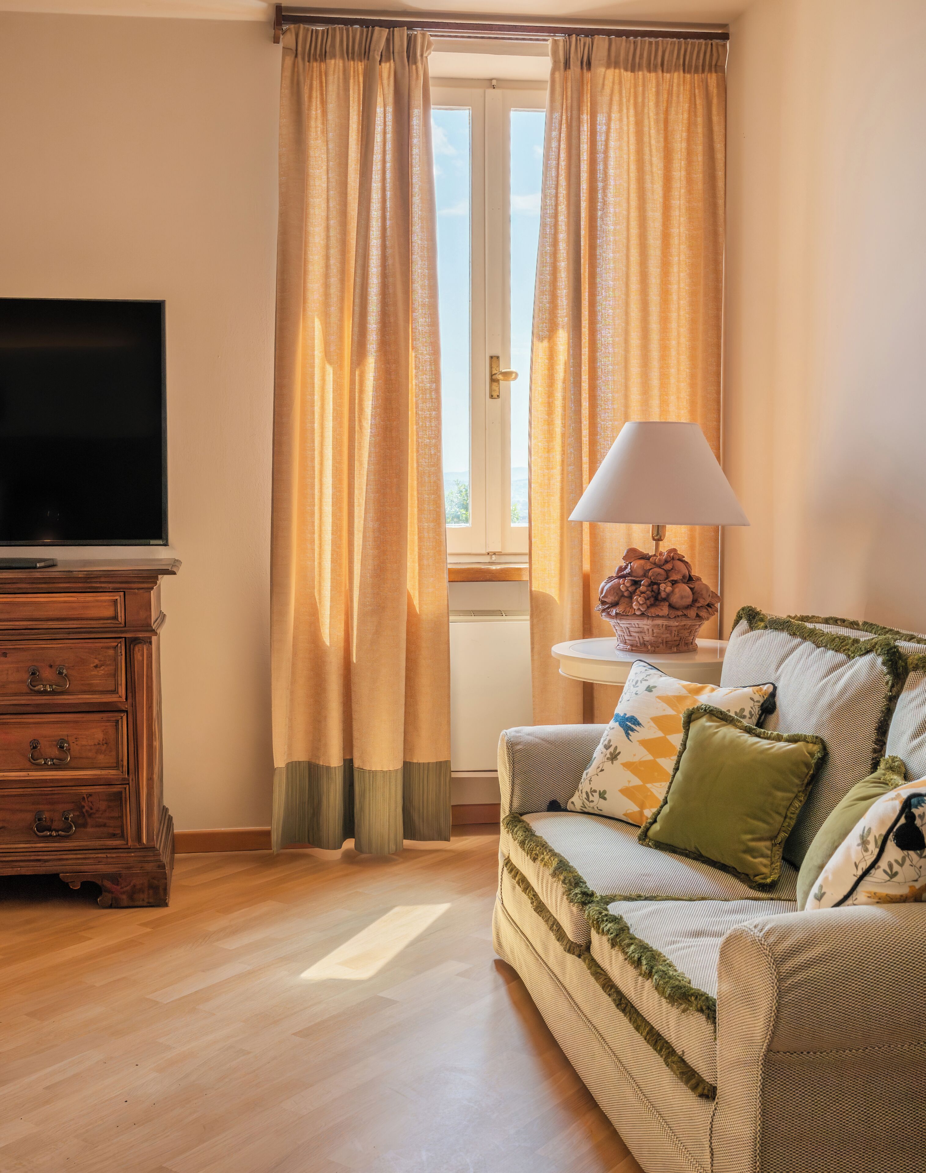 Habitación doble superior | Área de sala de estar