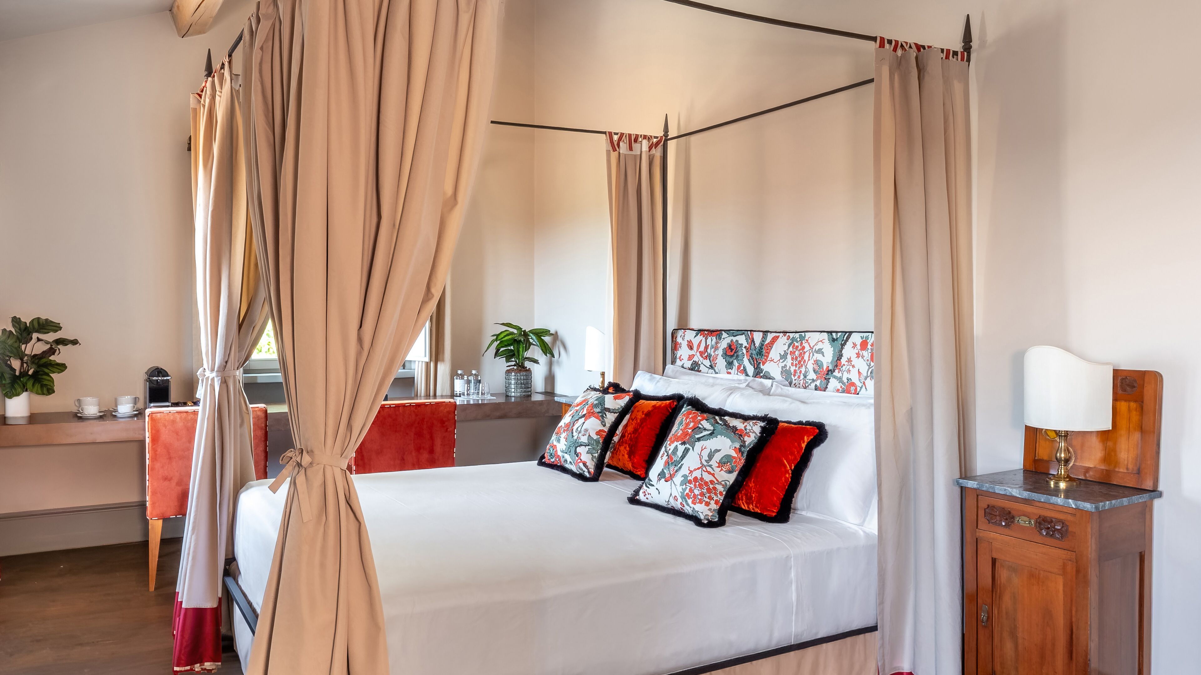 Junior Suite, Terrace | In-room safe, blackout drapes