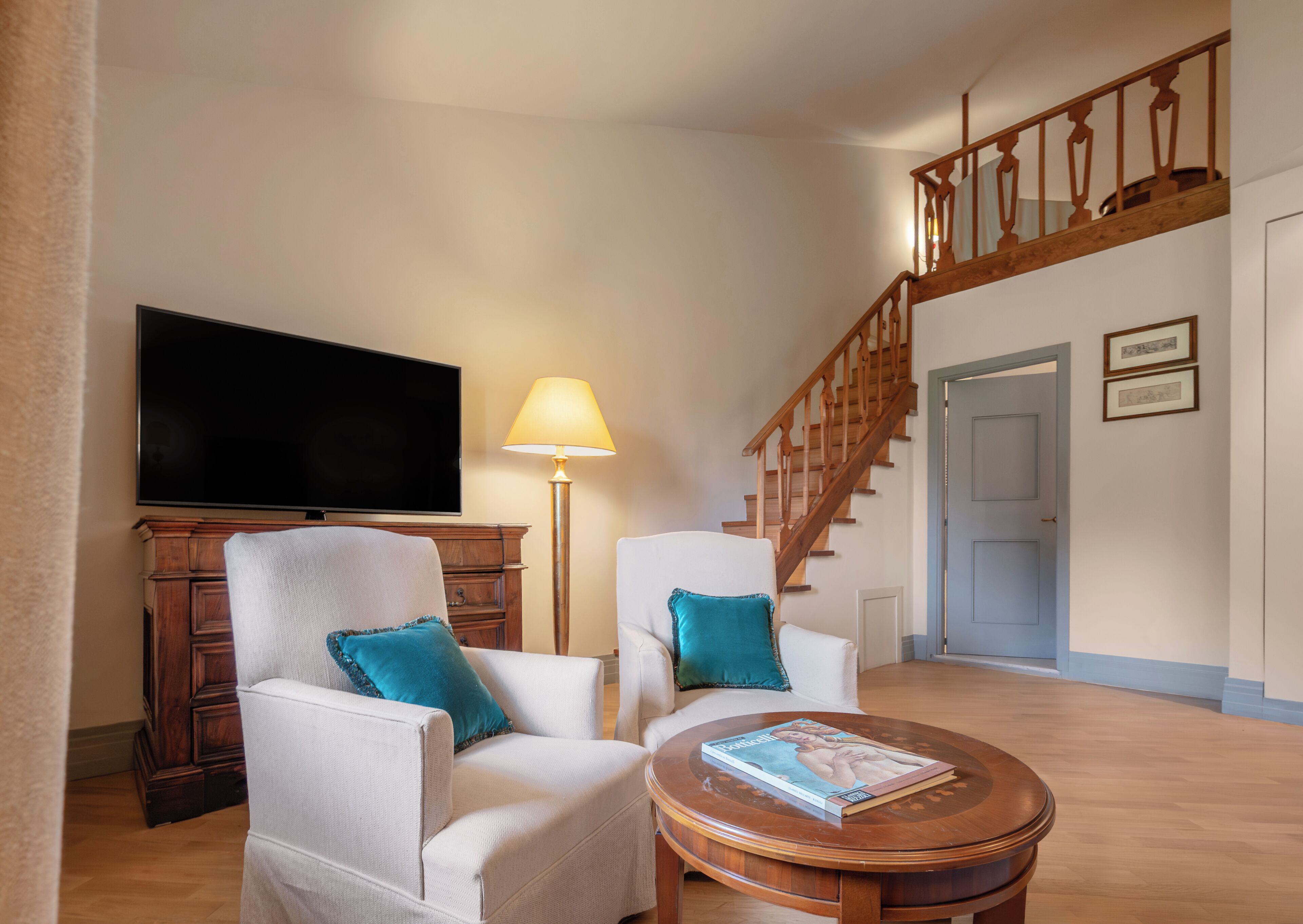 Junior Suite | Living area