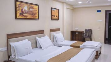 Deluxe Triple Room | Free WiFi