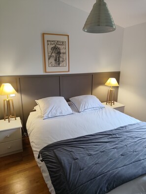 Room - Contemporary seaside home, Gulf of Morbihan, (Arzon)
