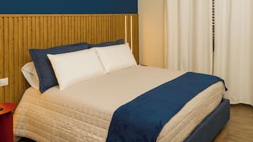 Executive | Premium bedding, down duvets, pillow-top beds, free minibar