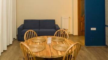 Premium | Dining