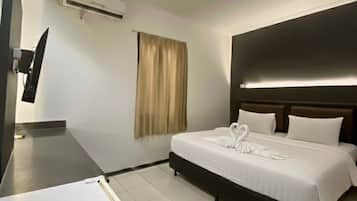 Kamar Eksekutif | Brankas, meja kerja, Wi-Fi gratis, dan seprai linen