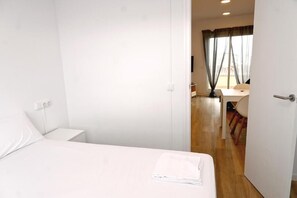 Eenvoudig appartement, uitzicht op de stad | Gratis wifi