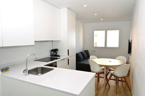 Private kitchen - Homenfun Barcelona Park Guell (BARCELONA)