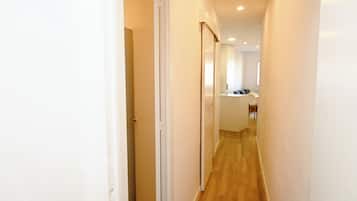 Comfort Apartment, City View | Interior