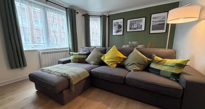 2 Bedroom Albany Apt Sleeps 4 -Tv & Wifi -central