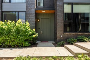 Villa, 4 Bedrooms, Ensuite, Garden View - The Grove (Nashville)