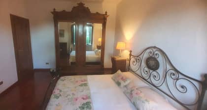 Charming Bed & Breakfast Near to Lucca