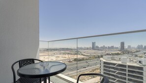 Balcony view - Vogue | Skyz by Danube near Dubai Miracle Garden (Dubai)