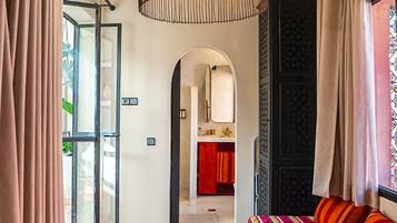 Superior Triple Room | Premium bedding, WiFi (free), individually decorated, bed sheets