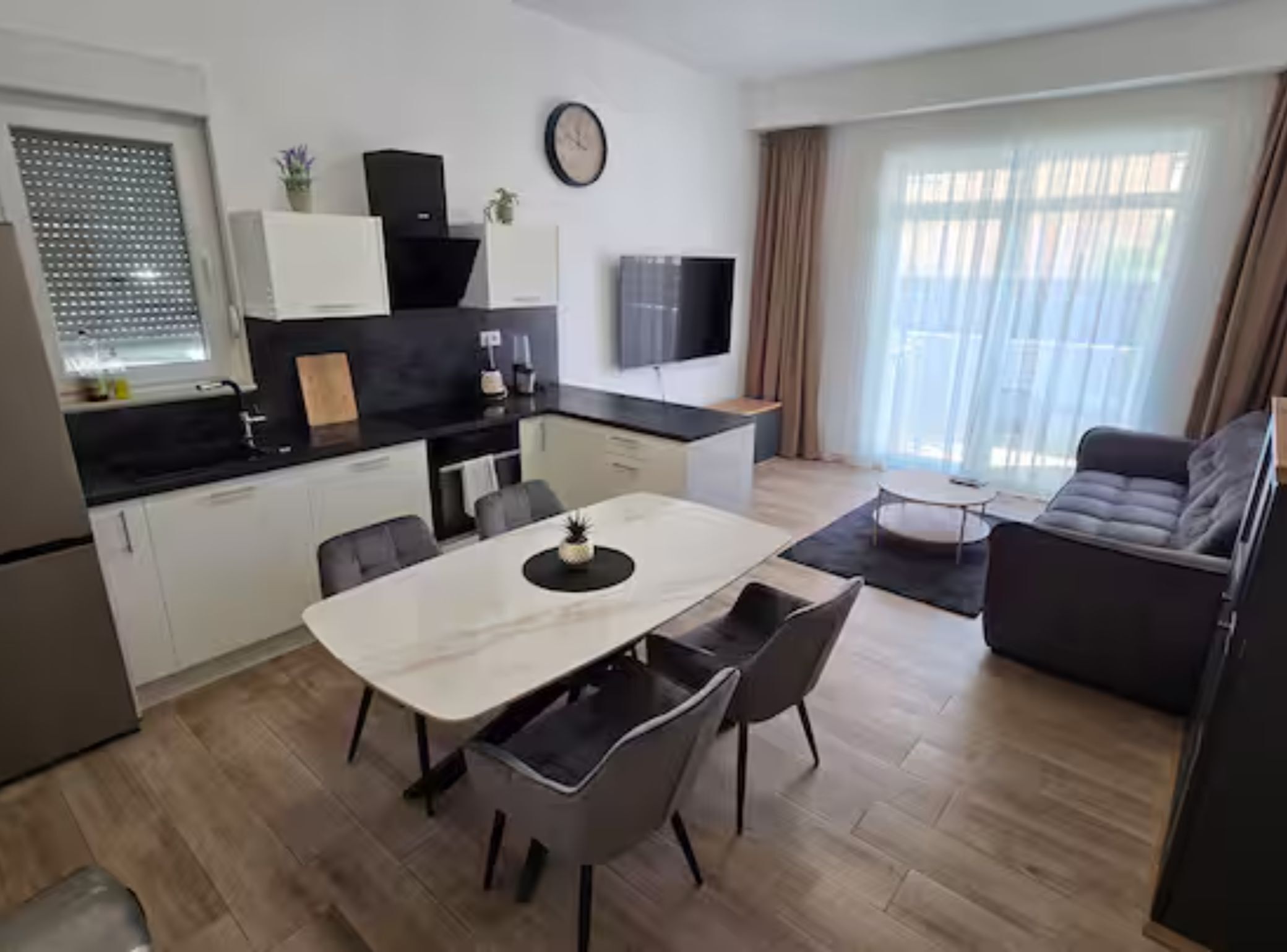 Leilighet (Modern Apartment Near The Sea) | Spisestue