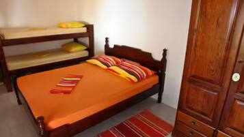 Casa (Two Bedroom House with Terrace and Se) | Baño | Regadera y toallas