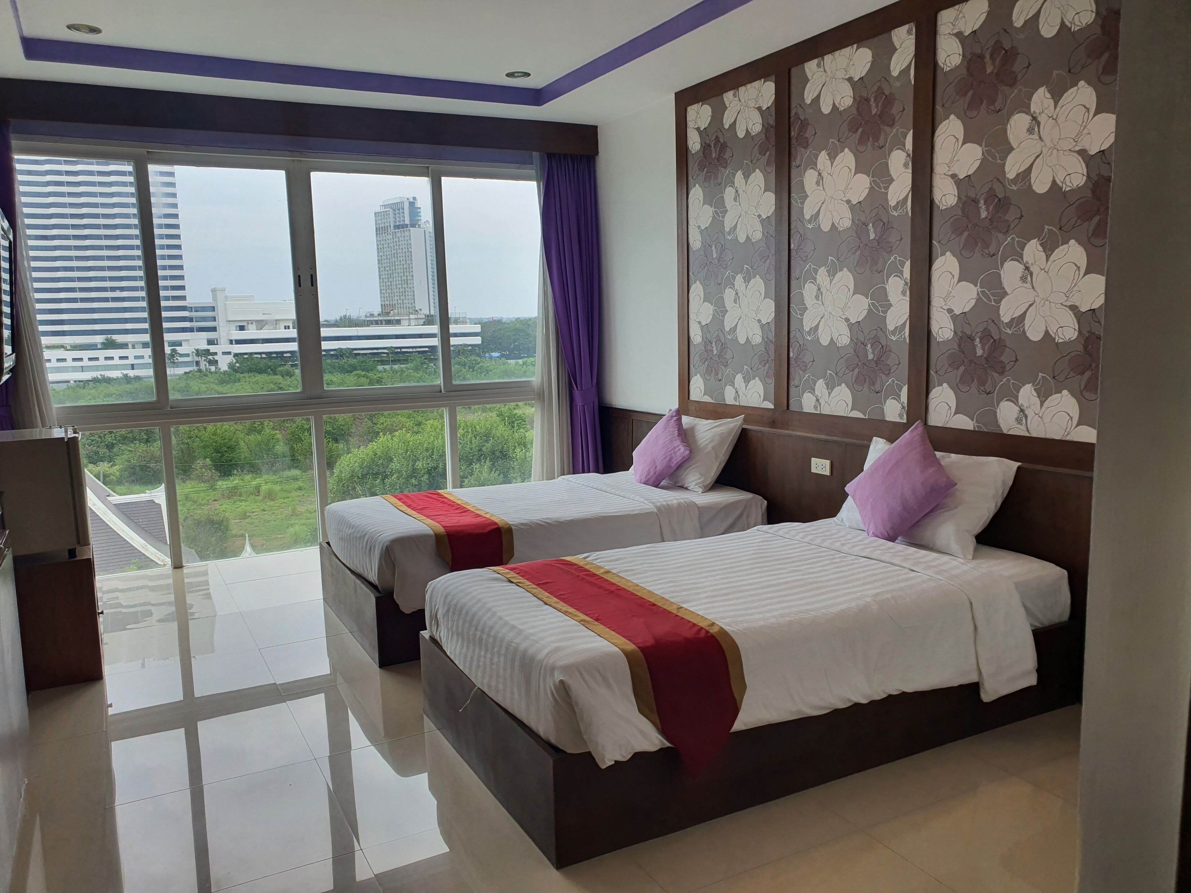 Superior Twin Room | Free WiFi, bed sheets
