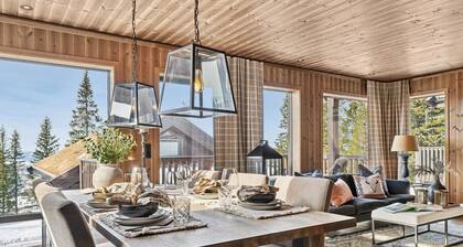 Large family cabin at Hafjell with ski in-ski out