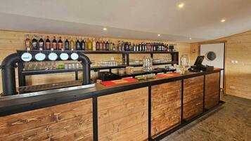 Bar (en la propiedad)