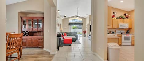 House | 4 bedrooms, Internet
