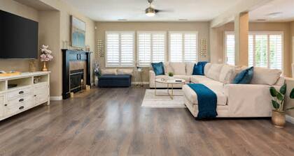 Pools Golf and Tennis Home