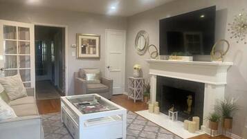 House | 2 bedrooms, Internet