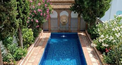 Charming house with pool - 6 guests
