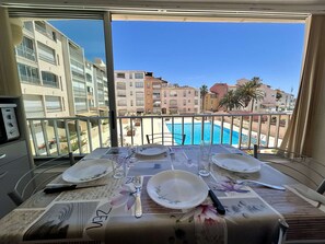 Outdoor dining - Mezzanine studio in port center - 4 guests (Cap d'Agde)