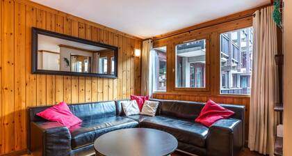 Comfortable apartment with covered parking - 10 guests