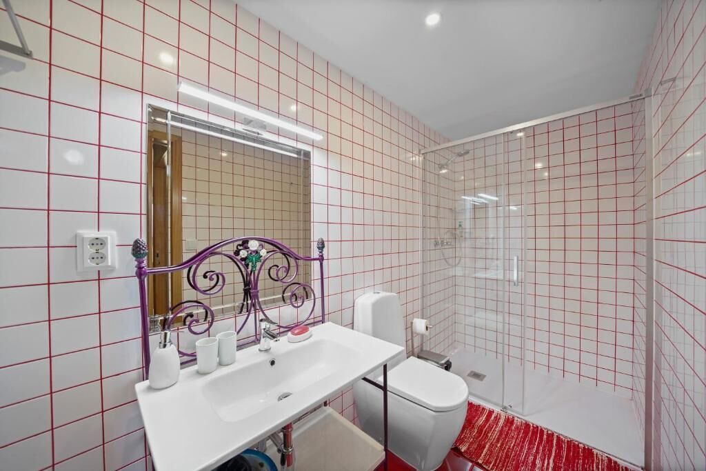 Classic Condo, Balcony, Mountain View | Bathroom | Hair dryer, slippers, towels, soap